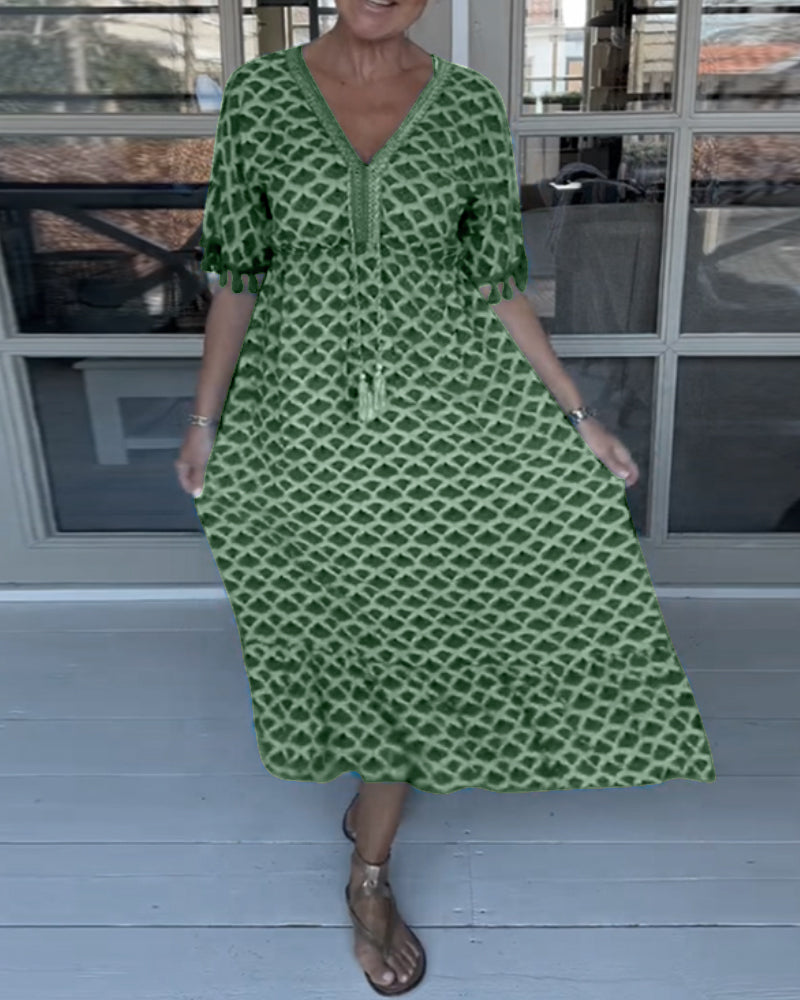 Amelia | V-neck Casual Dress With Print