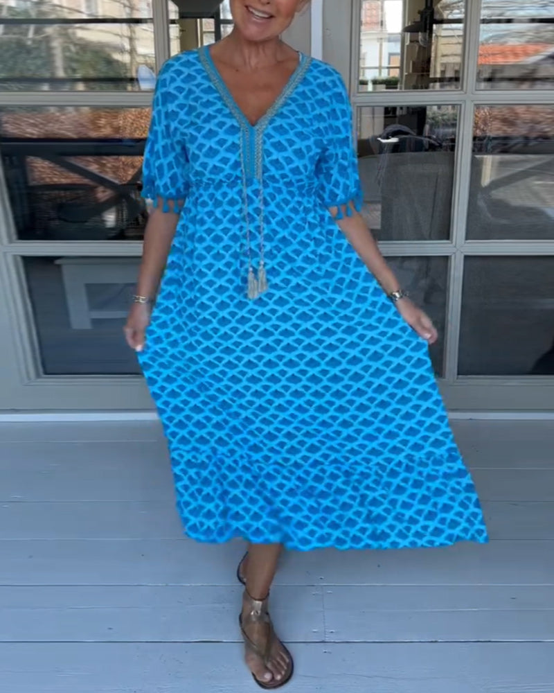 Amelia | V-neck Casual Dress With Print