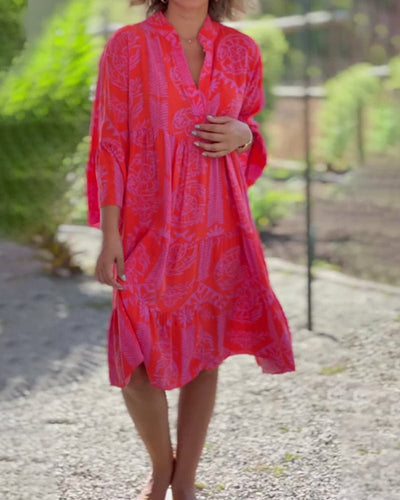 Skylar – Schickes Kleid mit V-Ausschnitt, 3/4-Ausgestellten Ärmeln und Rüschensaum