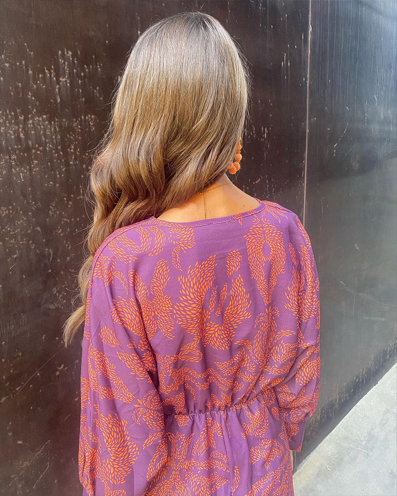 Janella – Drapiertes Midikleid im Vintage-Stil mit langen Ärmeln