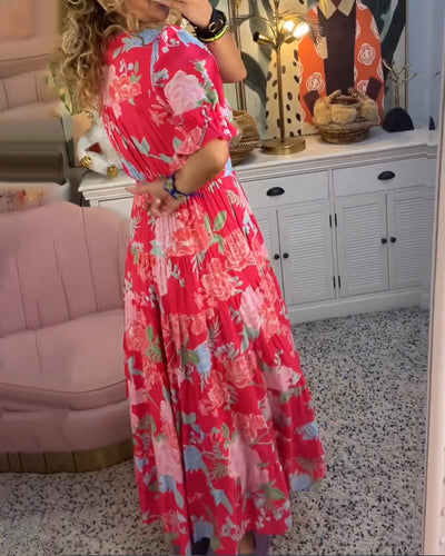 Reagan – Maxikleid mit V-Ausschnitt und kurzen Ärmeln und Blumenmuster