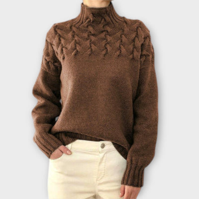Eva - Damenpullover mit Zopfstrick-Detail