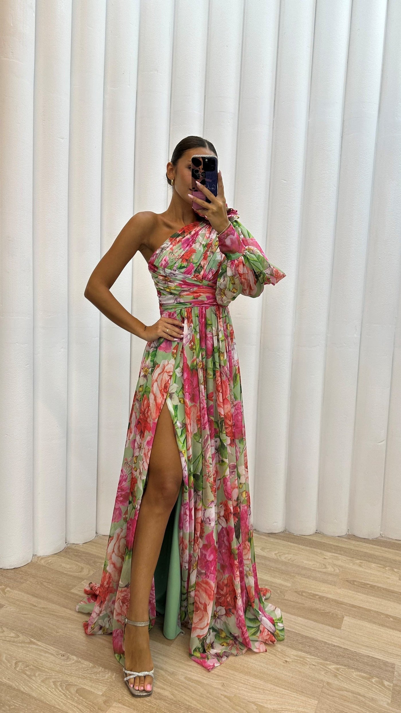 Mckenna | Atemberaubendes fließendes Kleid 