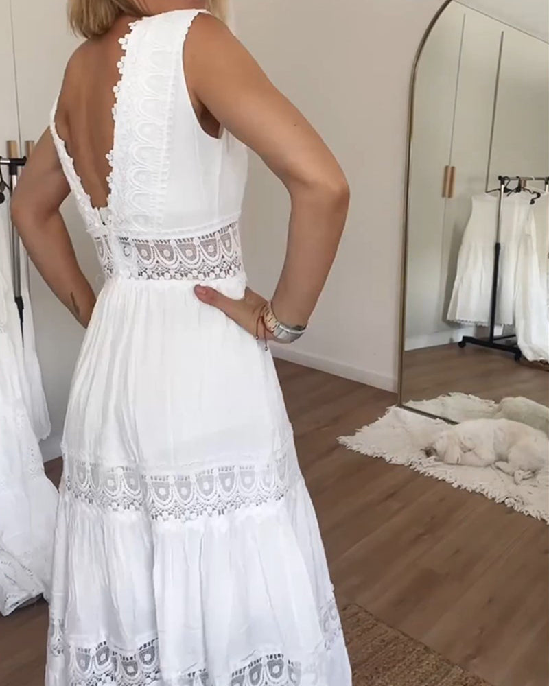 Alexa™ – Camisole-Kleid mit Spitze und V-Ausschnitt