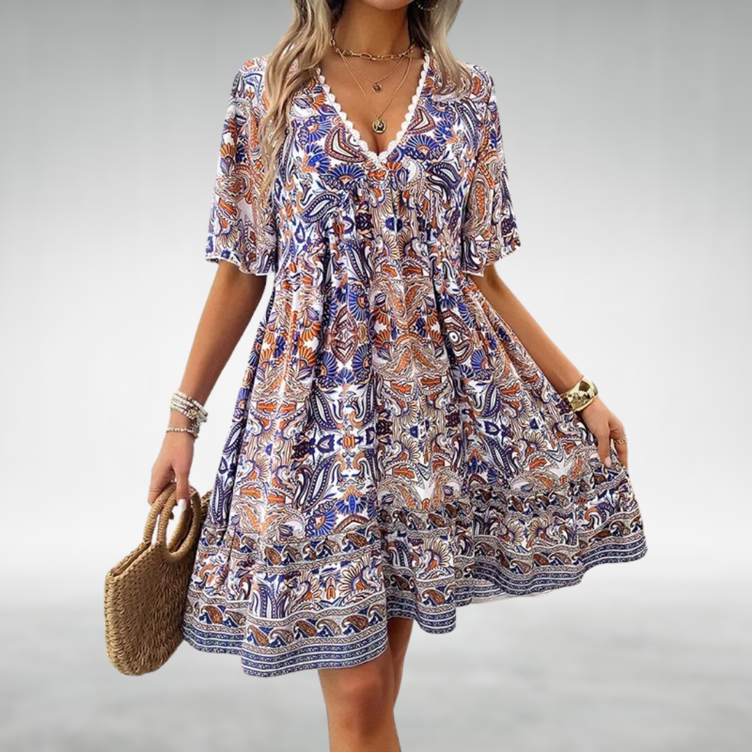 Adriana – Bohemian Summer Minikleid mit Paisley-Print