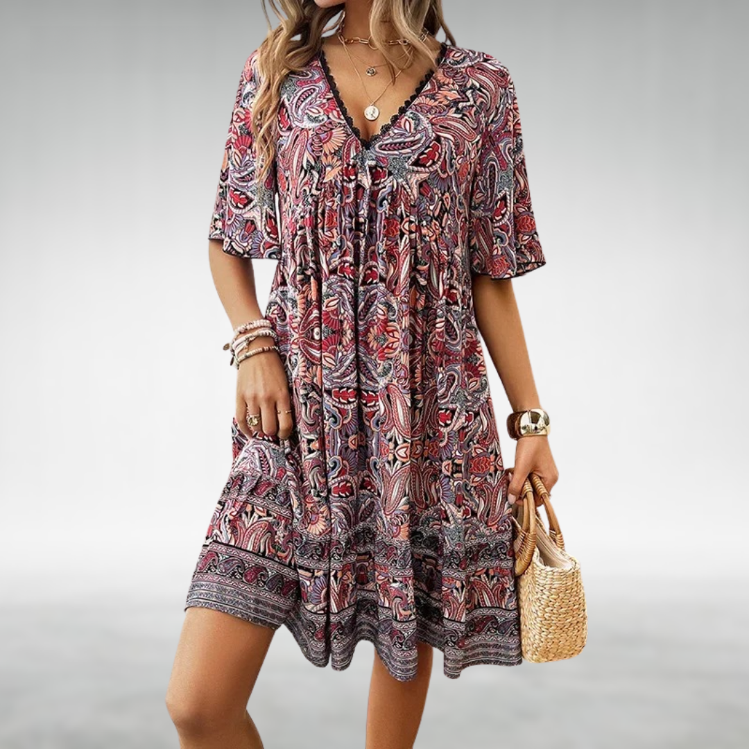 Adriana – Bohemian Summer Minikleid mit Paisley-Print
