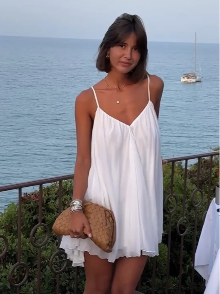 Olivgrün - Plissiertes Mini-Strandkleid mit V-Ausschnitt