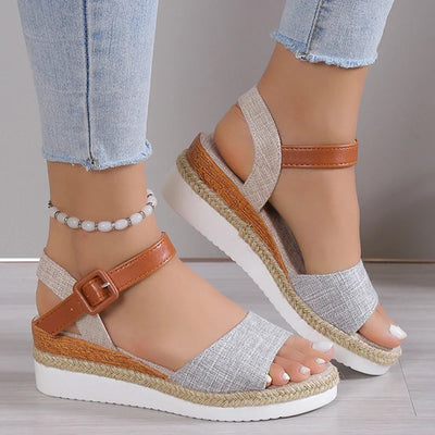 CHARLENE™ – Keilsandalen im entspannten Stil