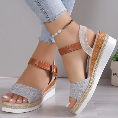 CHARLENE™ – Keilsandalen im entspannten Stil