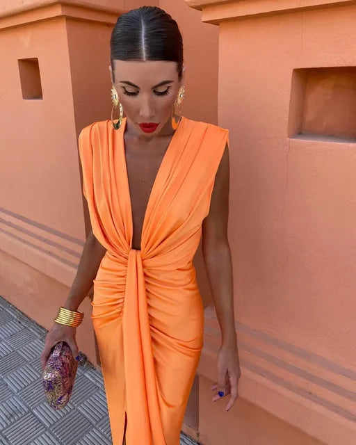 Moriah – Sunset – Gerüschtes Kleid mit V-Ausschnitt
