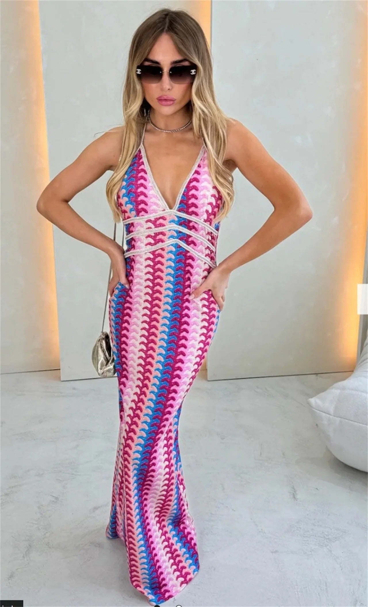 Andie™ – Schickes Kleid mit V-Ausschnitt 